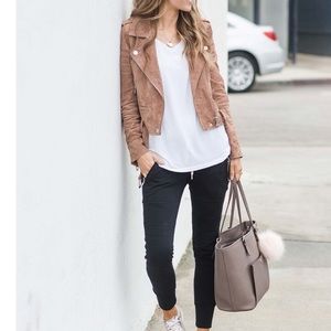 Meet your Posher, Tania